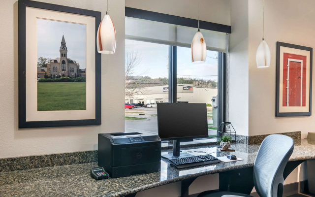 Comfort Suites Manhattan
