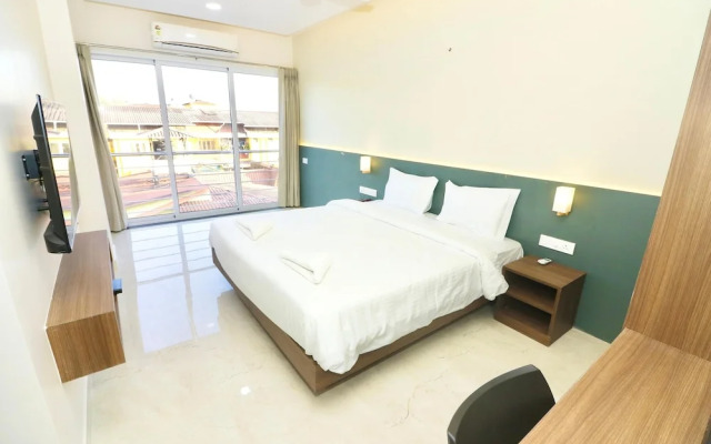 Swarnam Hotel