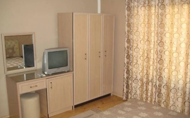 Apartments and Rooms Holiday
