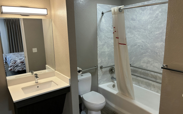 Red Roof Inn Wildwood, FL - The Villages