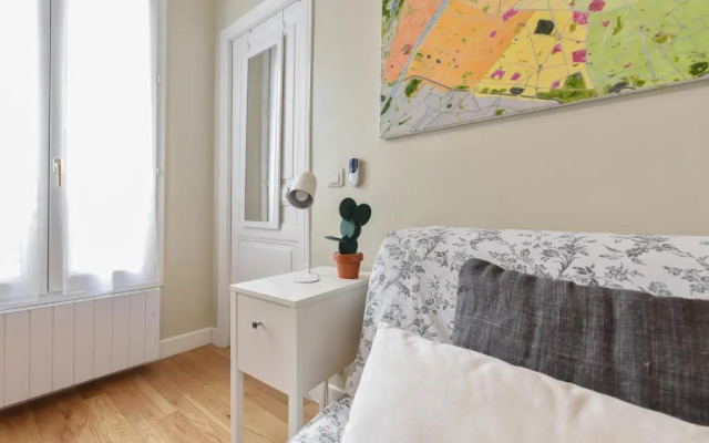 Welkeys - Crozatier Apartment