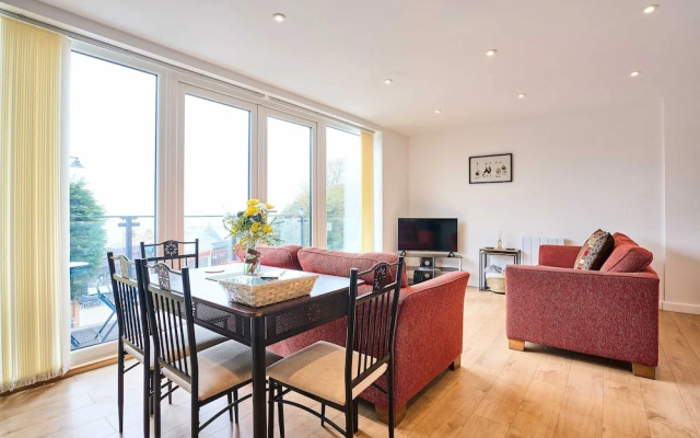 Host Stay 2b Hamilton Road