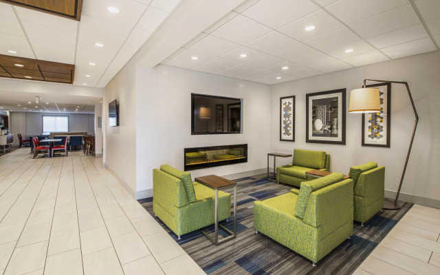 Holiday Inn Express Hotel & Suites Airdrie-Calgary North by IHG