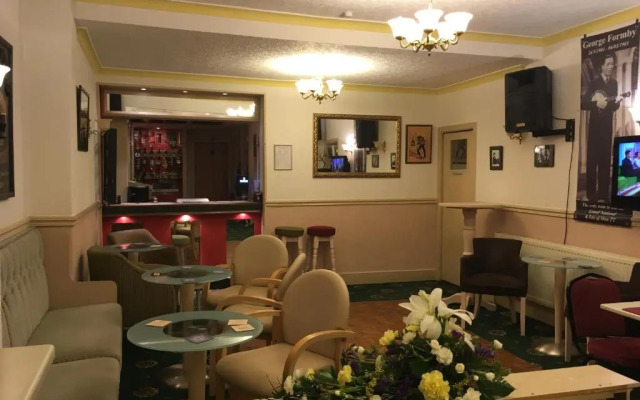 Kingsbury Hotel