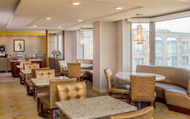 Sheraton Suites Chicago Elk Grove