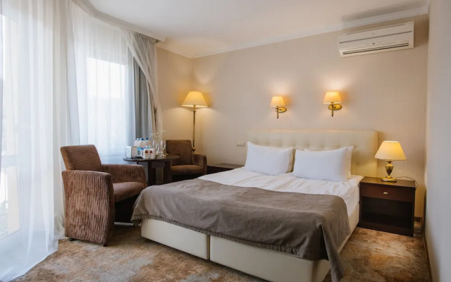 Kyivska Russ Hotel