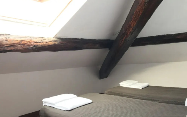 Charming Apartment The Castle