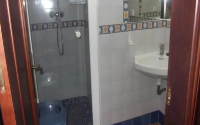 Apartment 2 Bedrooms With Pool 103424