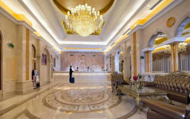 Vienna Hotel Guangzhou Chimelong Dashi Metro Station