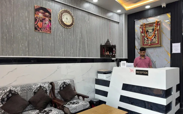 Satya Nikunj INN