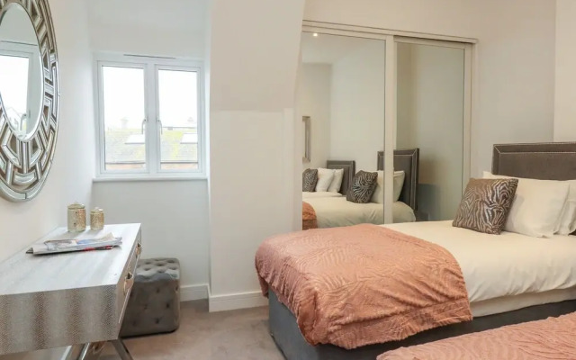 Harbourside Haven Penthouse 2