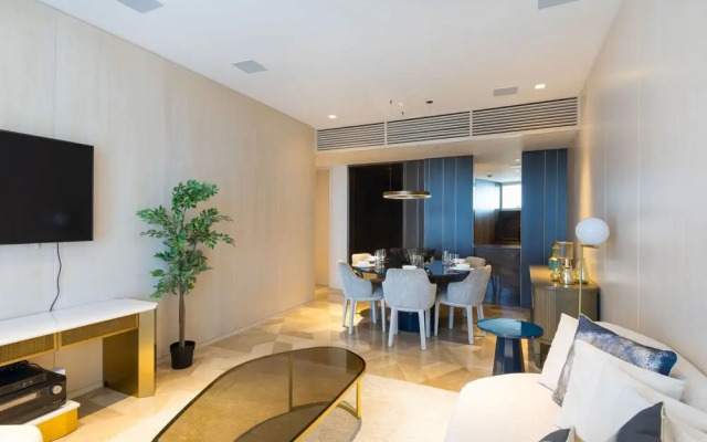 Maison Privee Five
