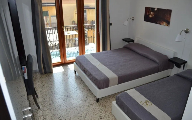 Pompei Sanctuary rooms