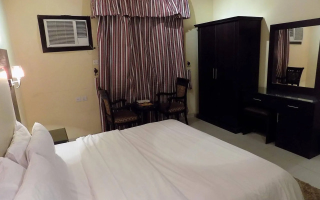 Al Yamama Palace Rawabi Branch (4)