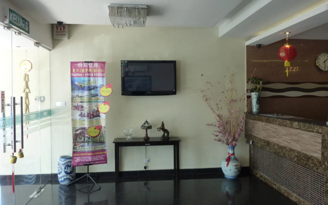 DM Hotel