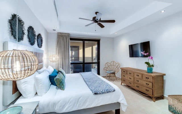 Incredible Beach Views in Fantastic Condo Complex