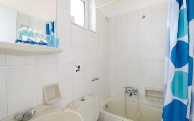 Antomar Apartments and Studios