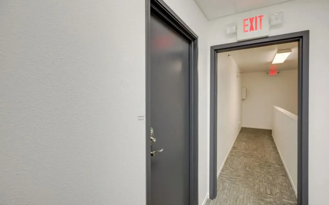 Modern Yankton Apartment Near Riverside Park!
