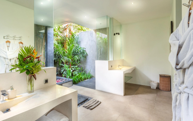 2BR Villa Alice Dua in Seminyak