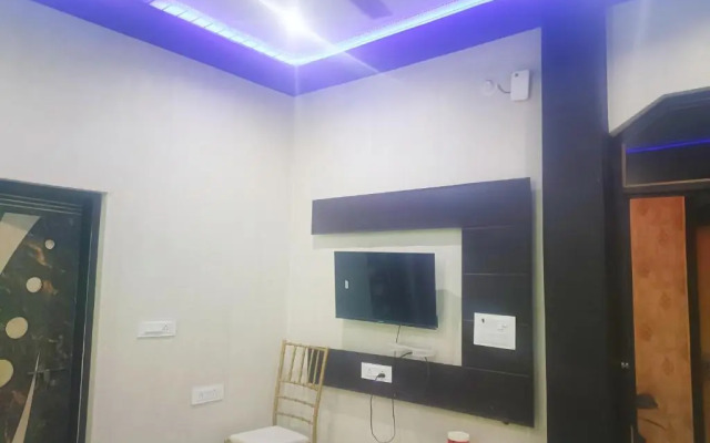 Hotel Krishna Manu Palace