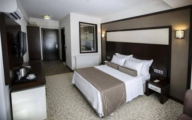 Lavin Otel
