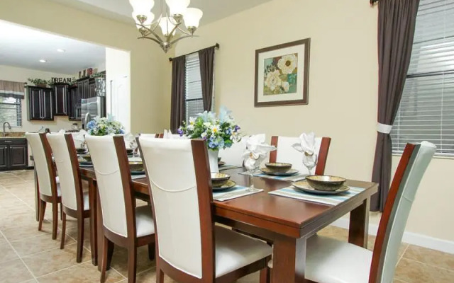 Villa 1508 Moon Valley Dr, Champions Gate
