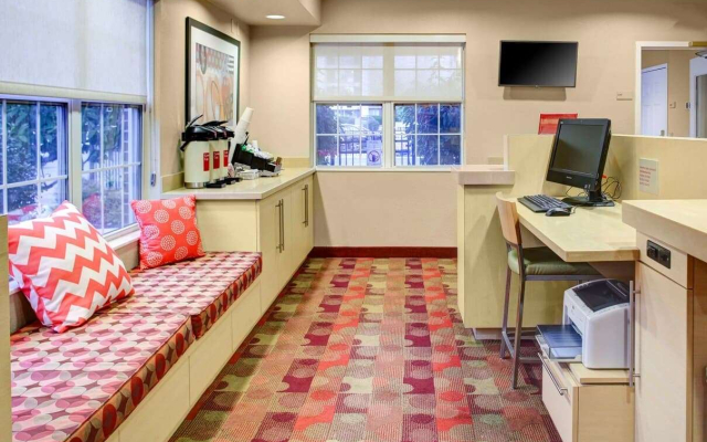 Hawthorn Extended Stay by Wyndham Cincinnati NE/Mason