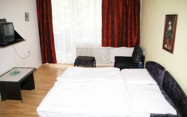 Hotel Petra Garni
