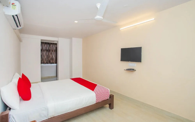 OYO Flagship 16626 Rajkamal Stay Inn Airport Road