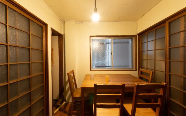 Tonarino Hostel for Backpackers