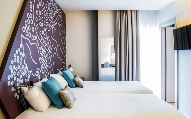 Отель Ibis Styles Barcelona Centre