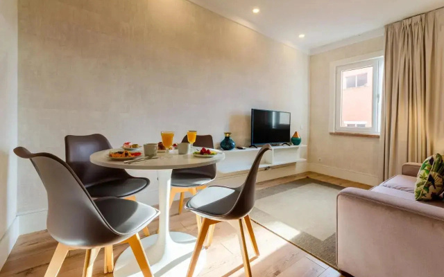 Lx51 Studios & Suites By Apt Iin