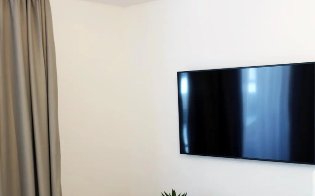 Astria Hotel
