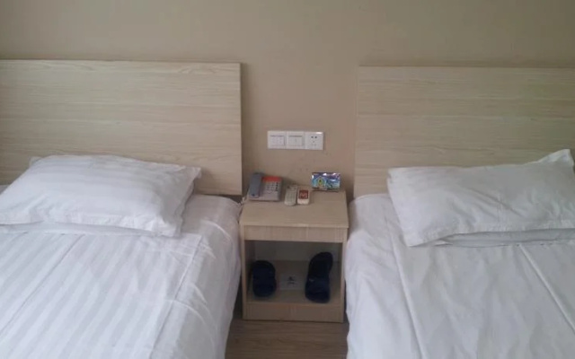 Super 8 Hotel Zhenjiang Ding Mao Qiao