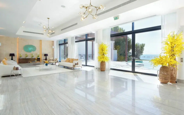 Silk Valley - Grand 6B Beachfront Villa