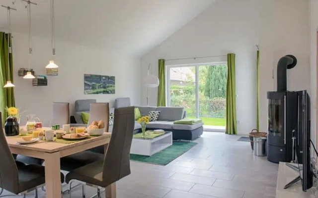 Amselgrun Modern Retreat
