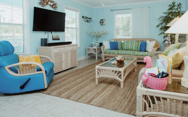 Serene Steinhatchee River Home w/ Boat Dock