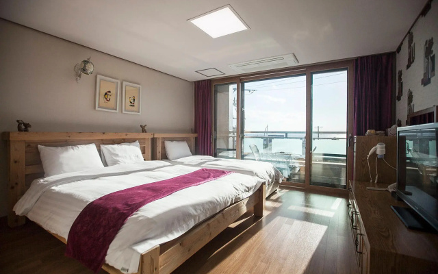 Cheonjiyeon Hotel