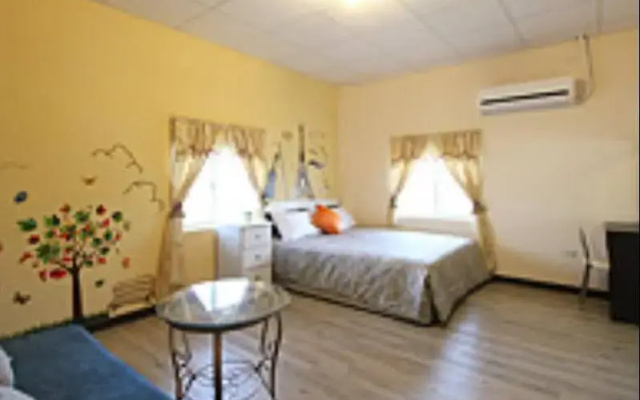 White Cottage Guest House