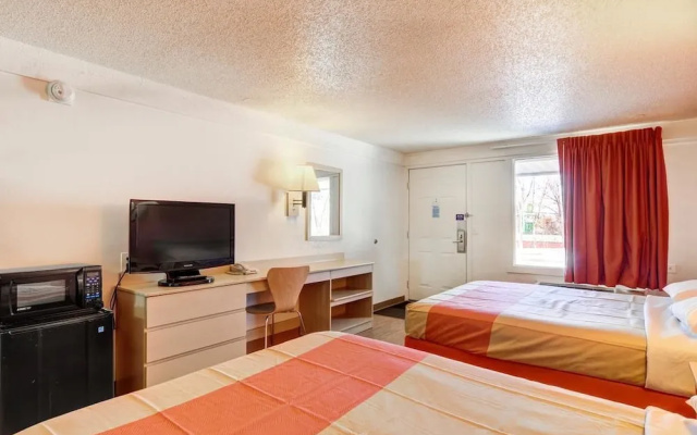 Rodeway Inn