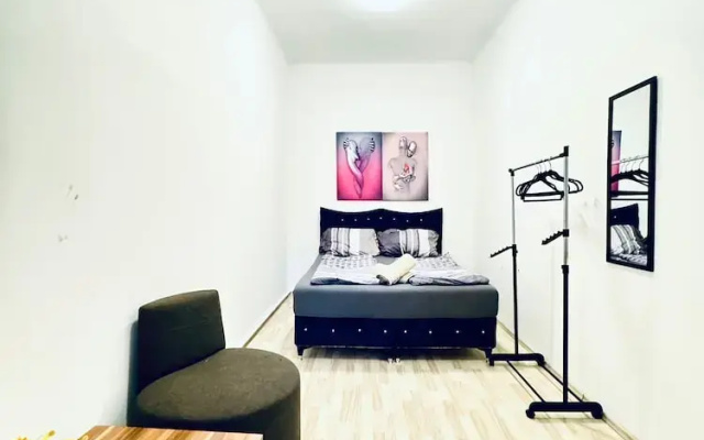 Modern 3BR Apartment 10 Min to FAC Platz