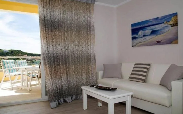 Paralia Luxury Suites
