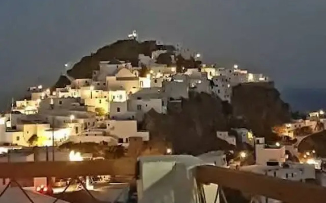 Milona s House in Chora Serifos