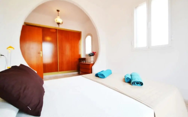 102936 - Villa in Cales de Mallorca