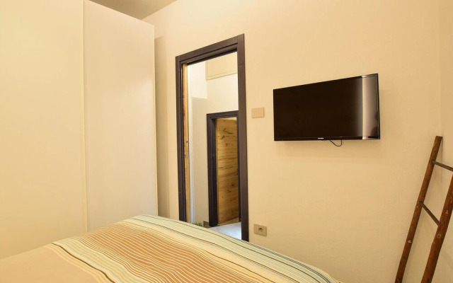 Beautiful Apartment in Ponte di Legno With 1 Bedrooms