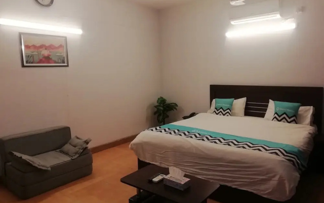 Stayflix Ktown Rooms