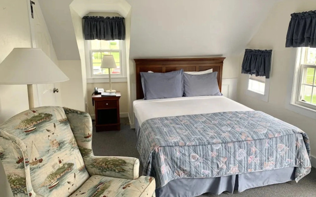 Lighthouse Inn