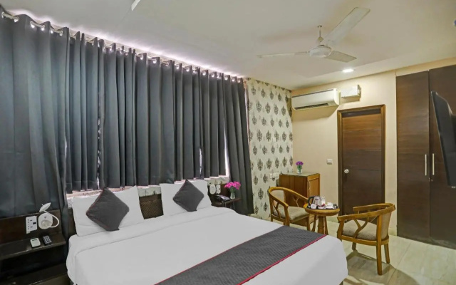 Townhouse 978 Shivam Guest House