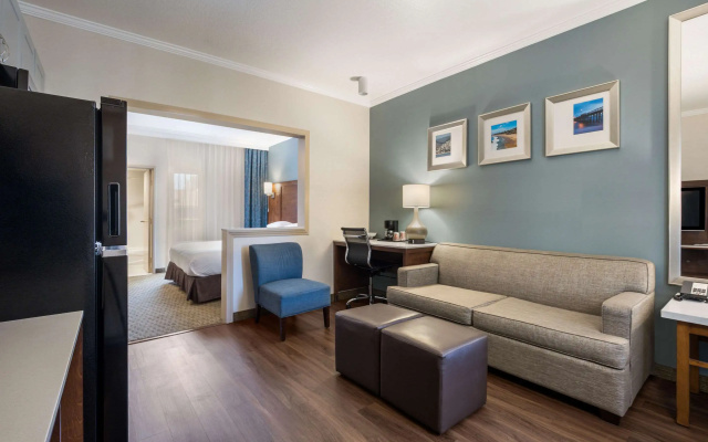MainStay Suites John Wayne Airport by Choice Hotels