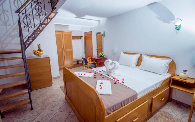 Pharos Hotel